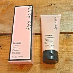 Mary Kay Timewise Age Fighting Moisturizer